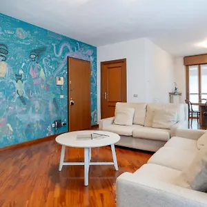 Spacious Bright Near Center And With Air Conditioning Apartment Lecco